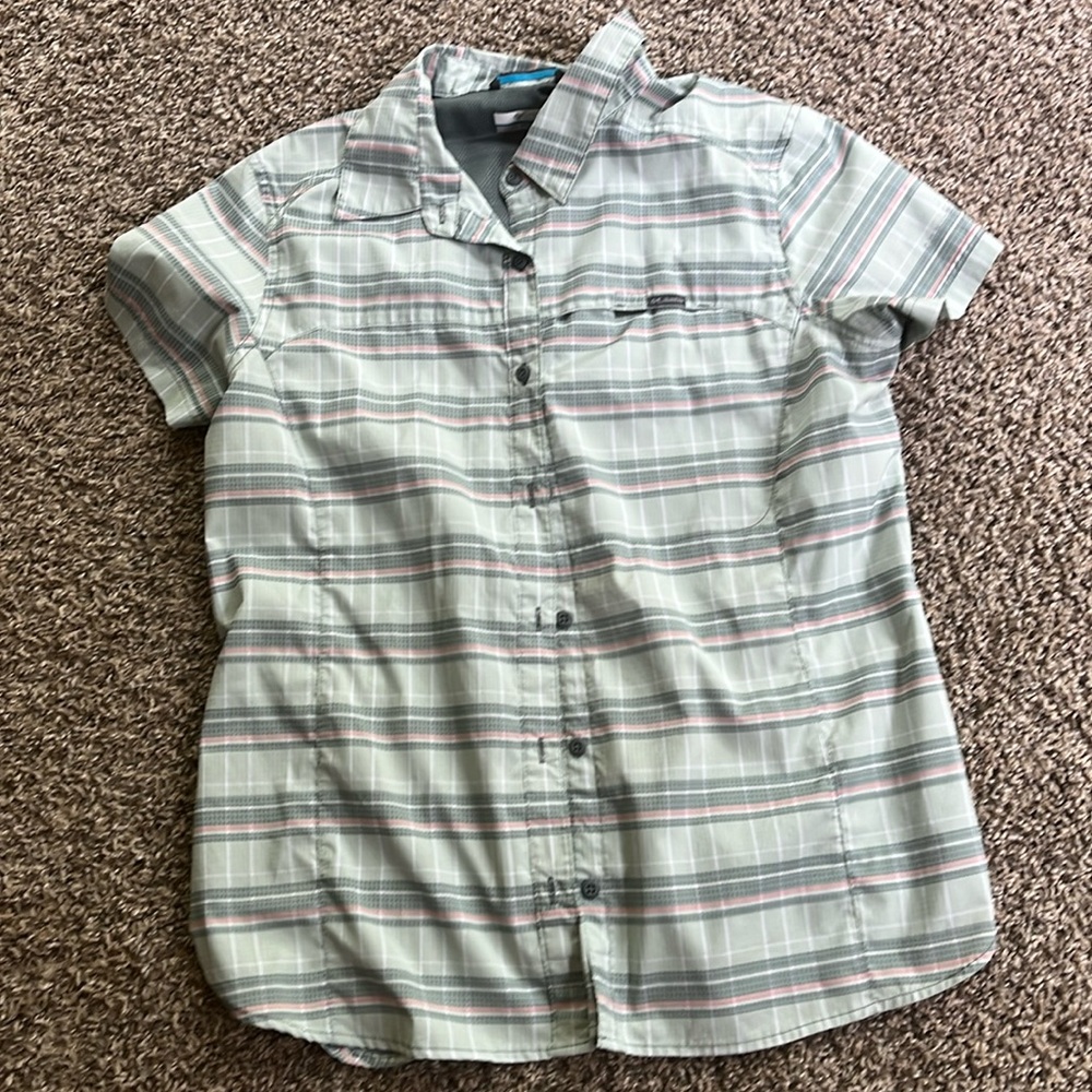 Columbia adventure shirt